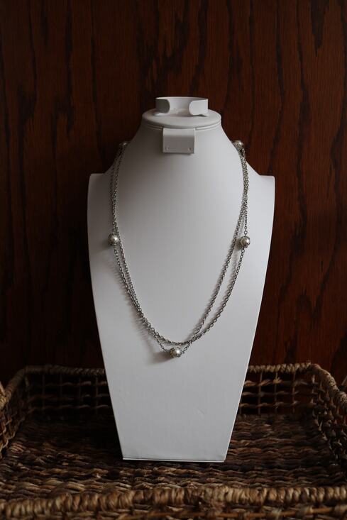 Other Jewelry - Imitation Pearl Flower Necklace Extra Long Opera Length Layered Silver Tone
